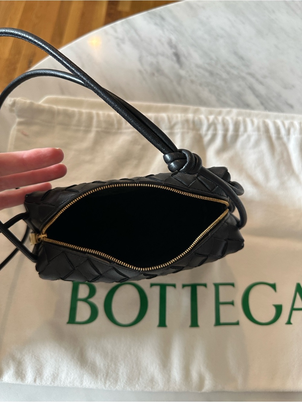 Bottega Veneta Black Intrecciato Woven Leather Crossbody - Picture 2 of 6